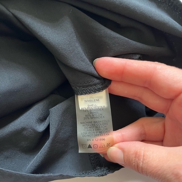 Title Nine Athletic Shorts Size Small - Picture 6 of 9